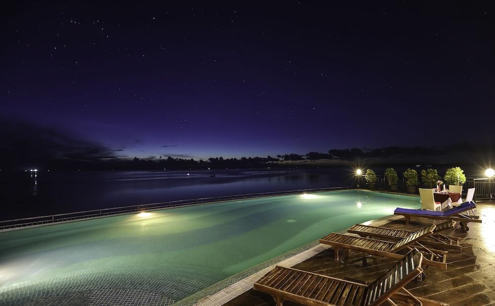 BW Suite Belitung Tanjung Pandan Esterno foto