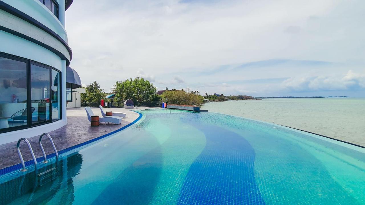BW Suite Belitung Tanjung Pandan Esterno foto